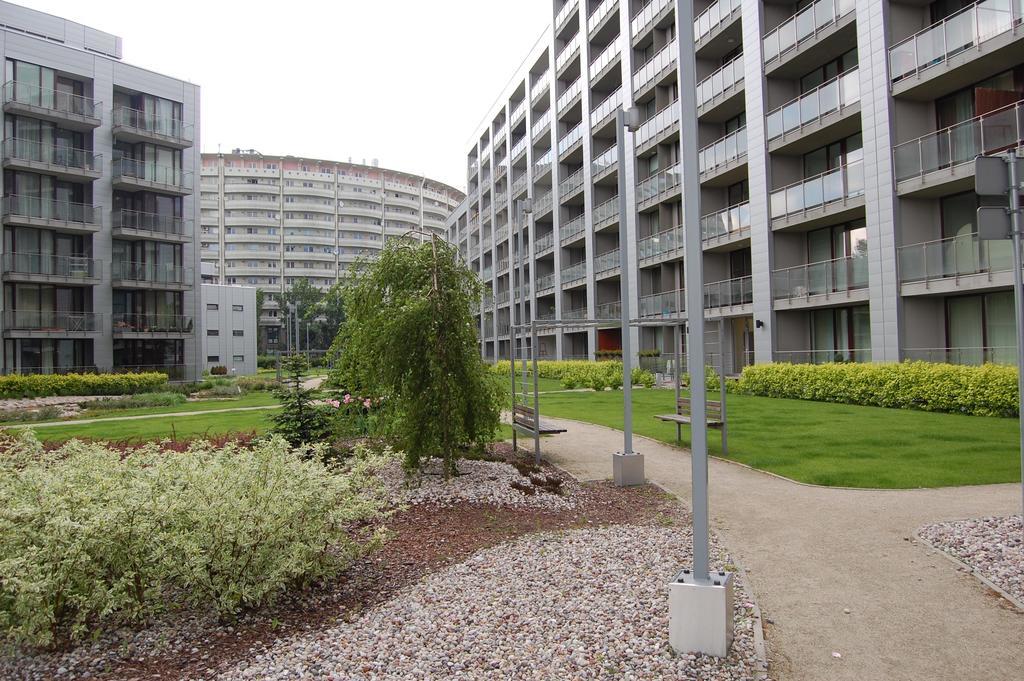 Apartament Triton Park Varsavia Esterno foto
